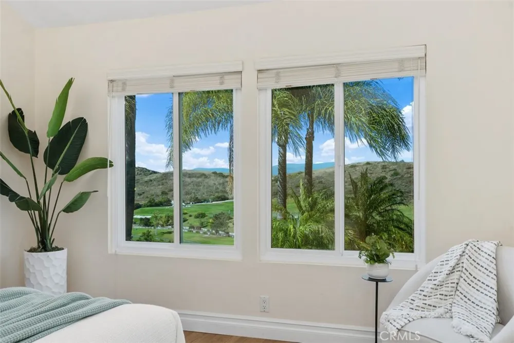 21 MIRADOR Irvine, CA 92612