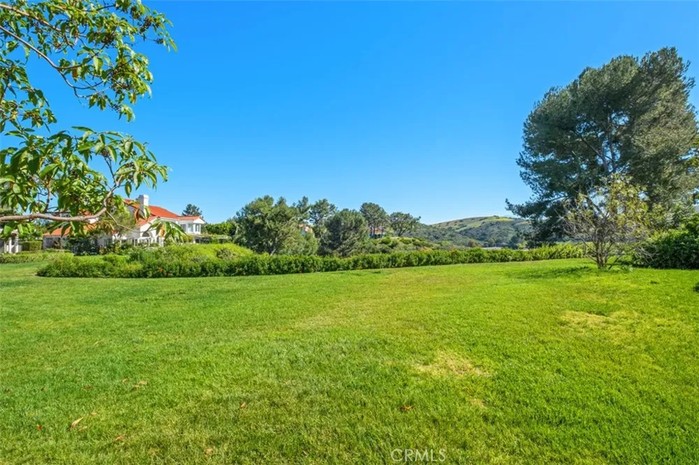 21 MIRADOR Irvine, CA 92612