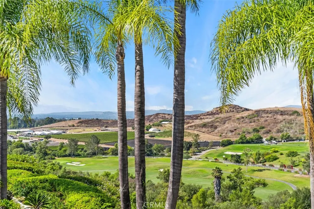 21 MIRADOR Irvine, CA 92612