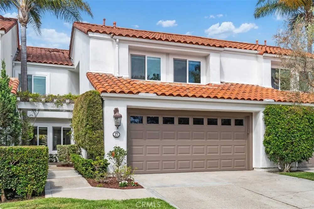 21 MIRADOR Irvine, CA 92612
