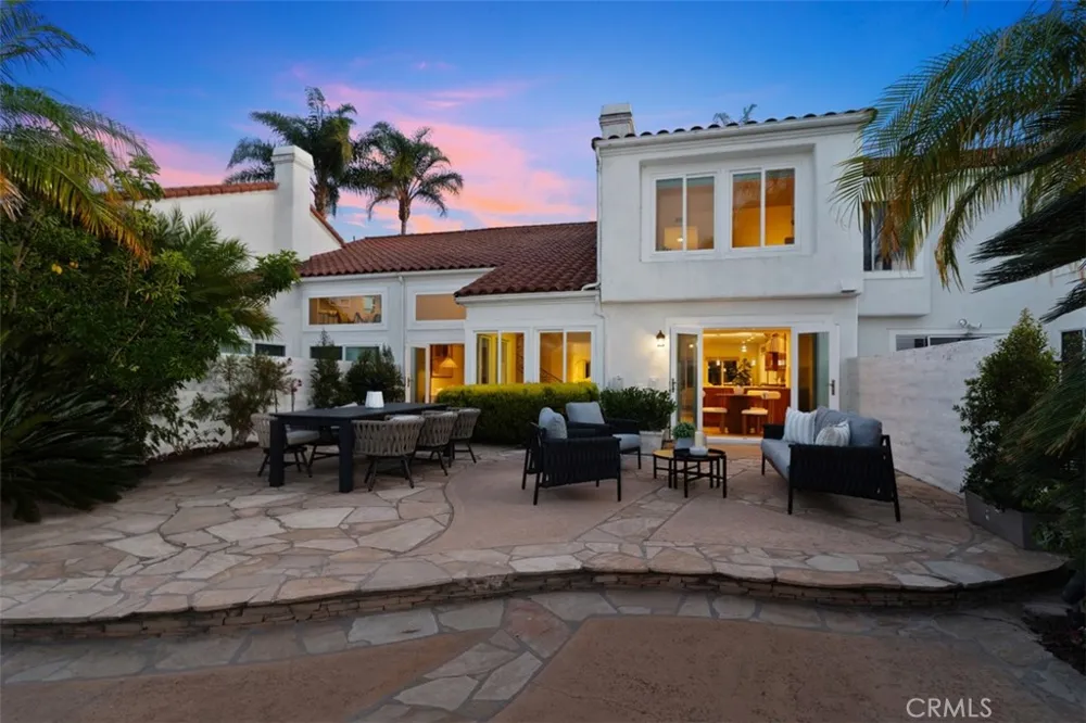 21 MIRADOR Irvine, CA 92612