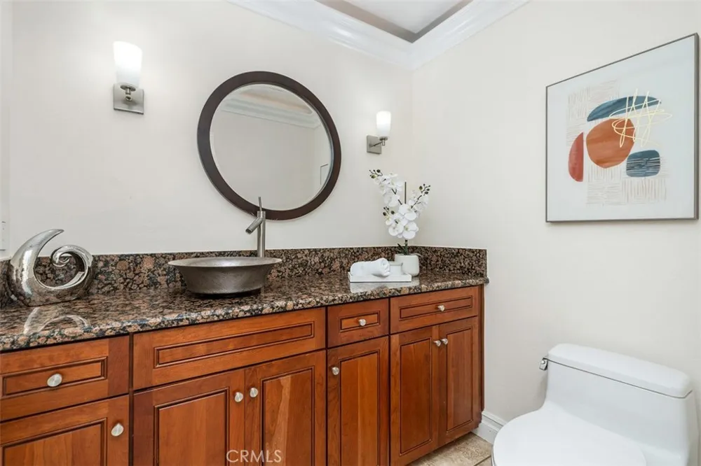 21 MIRADOR Irvine, CA 92612
