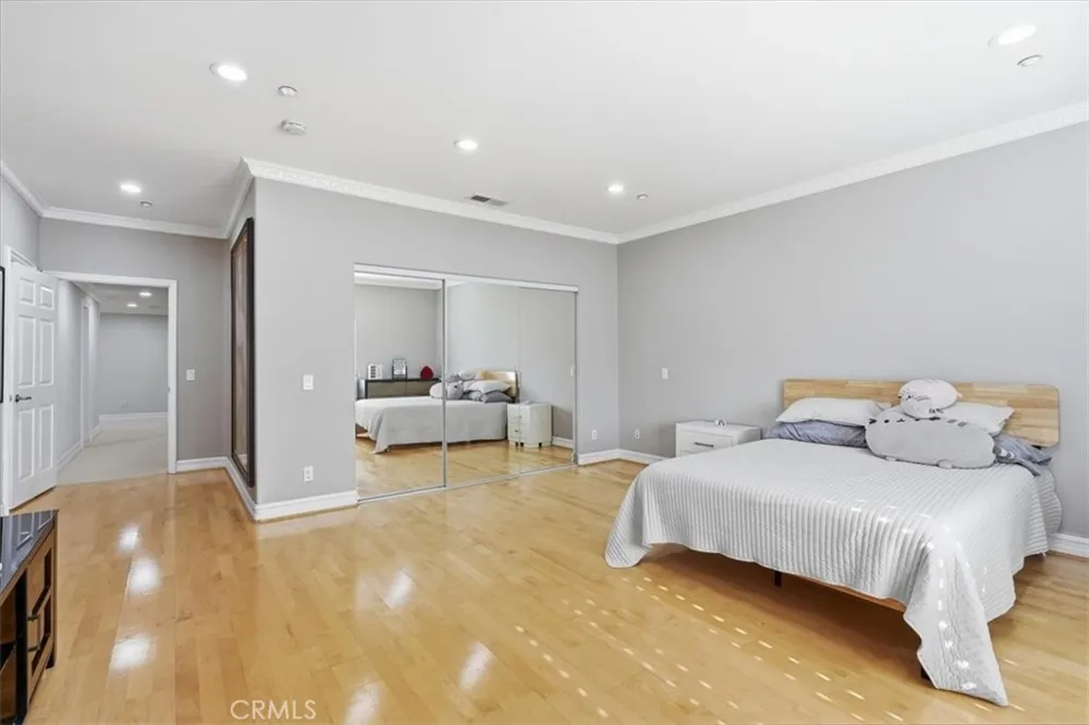2448 Desire La Puente, CA 91748