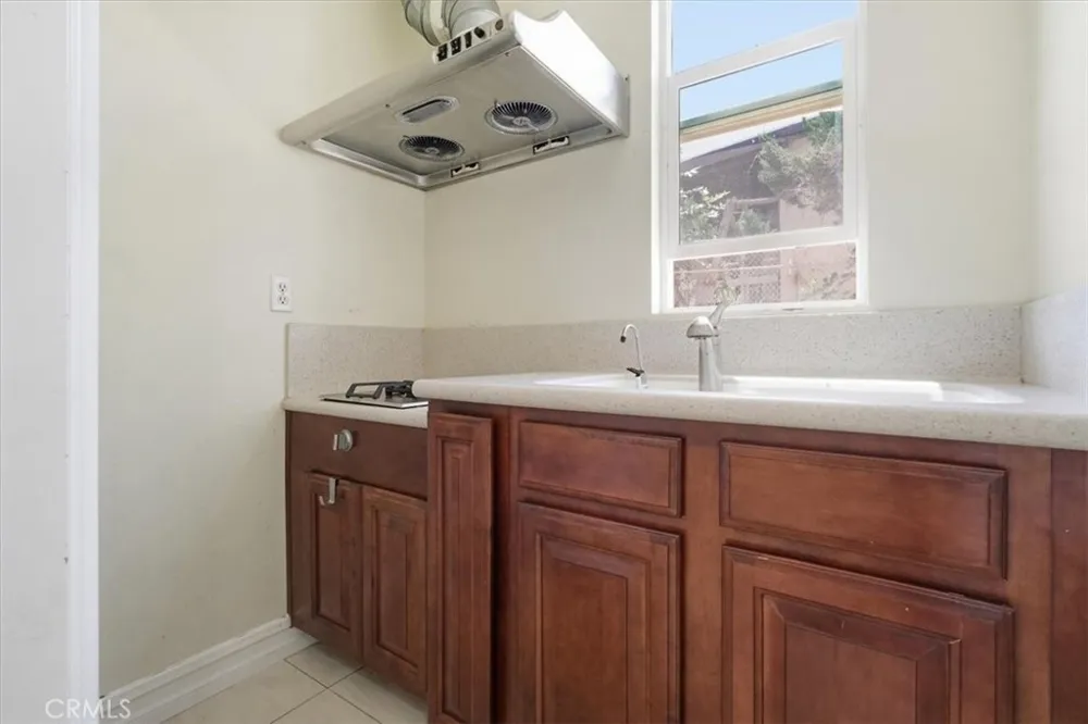 2448 Desire La Puente, CA 91748