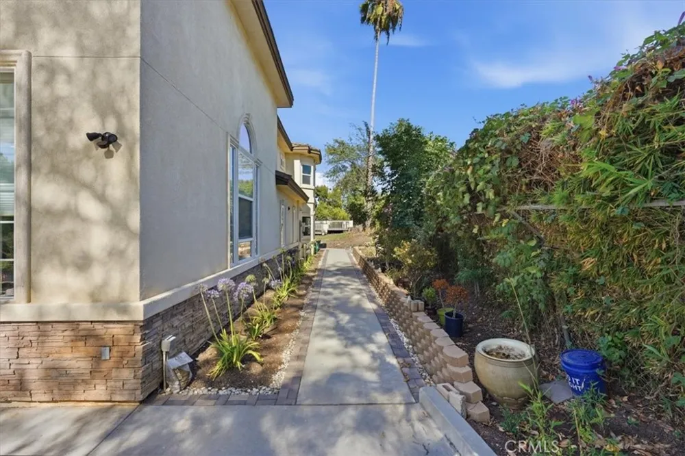 2448 Desire La Puente, CA 91748