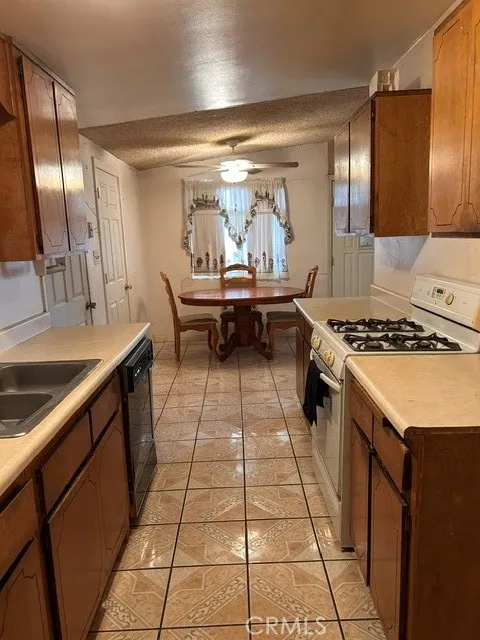 1005 South 3rd Street El Centro, CA 92243