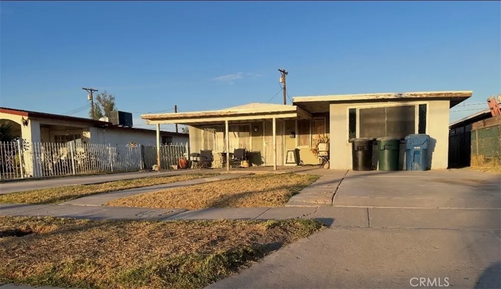 1005 South 3rd Street El Centro, CA 92243