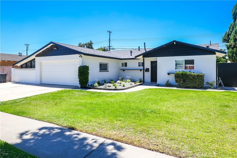 13871 Ward Garden Grove, CA 92843