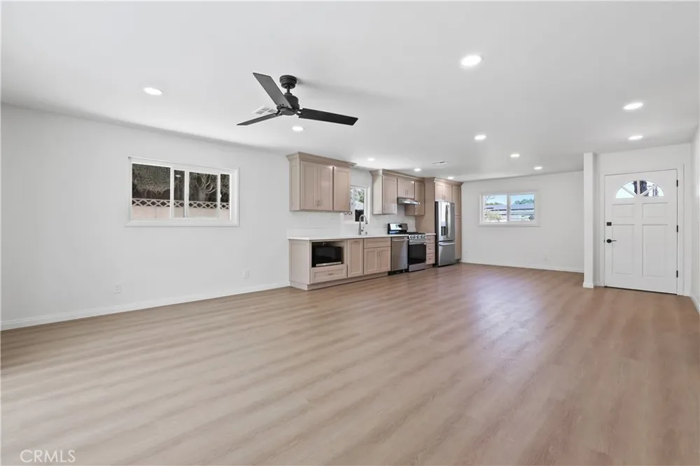 13871 Ward Garden Grove, CA 92843