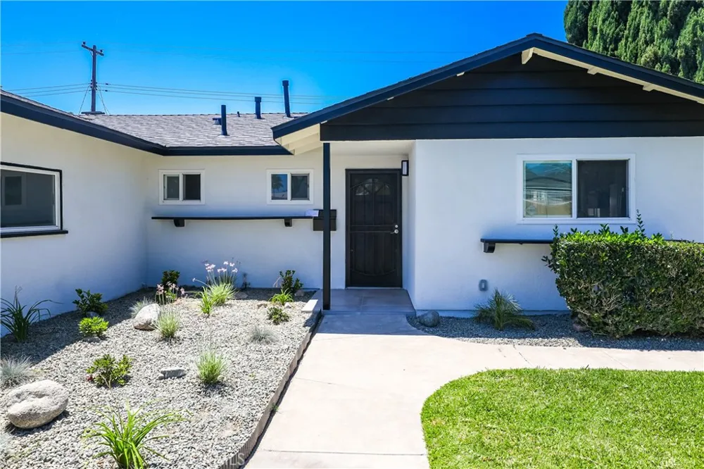 13871 Ward Garden Grove, CA 92843
