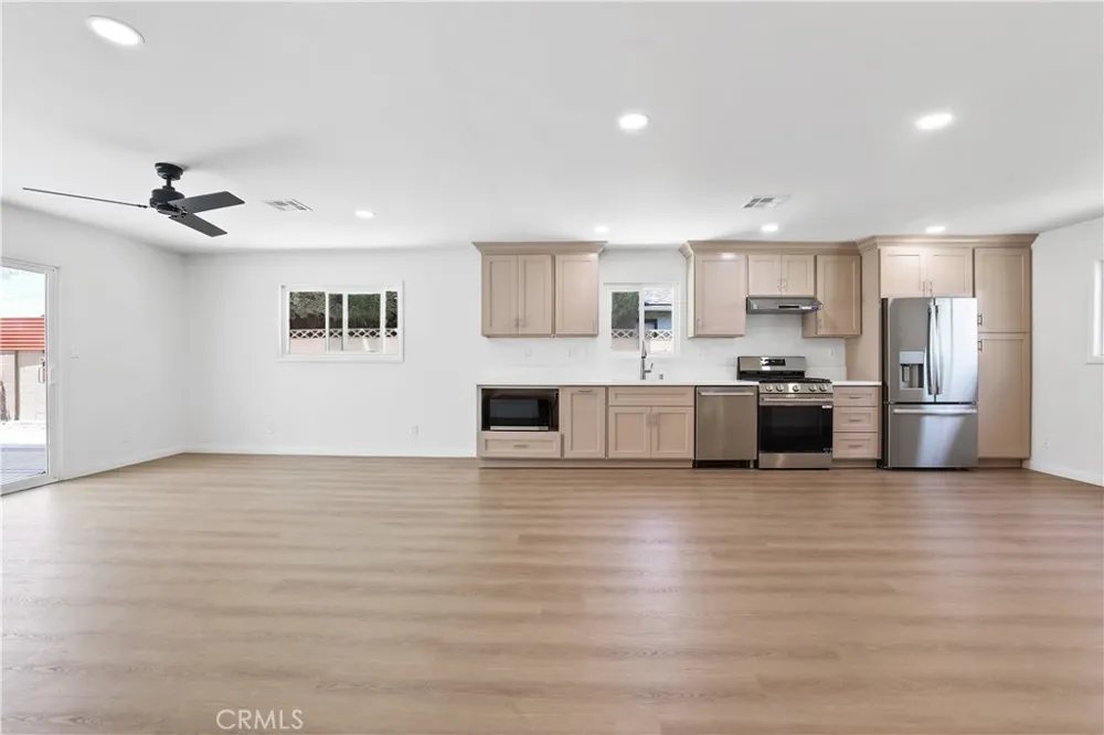 13871 Ward Garden Grove, CA 92843