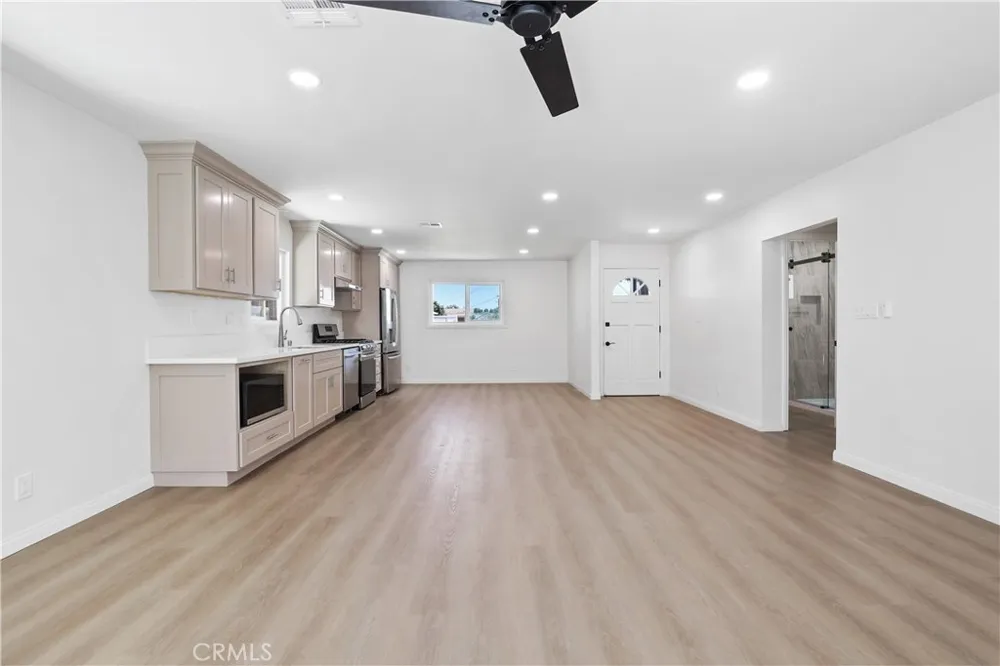 13871 Ward Garden Grove, CA 92843