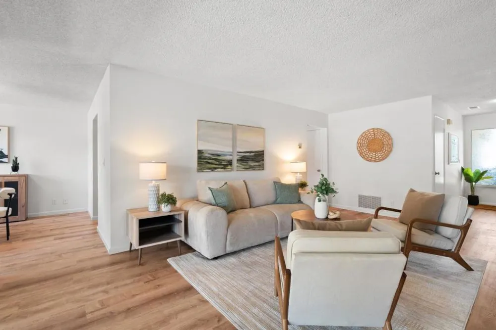 829 Almond Drive Watsonville, CA 95076
