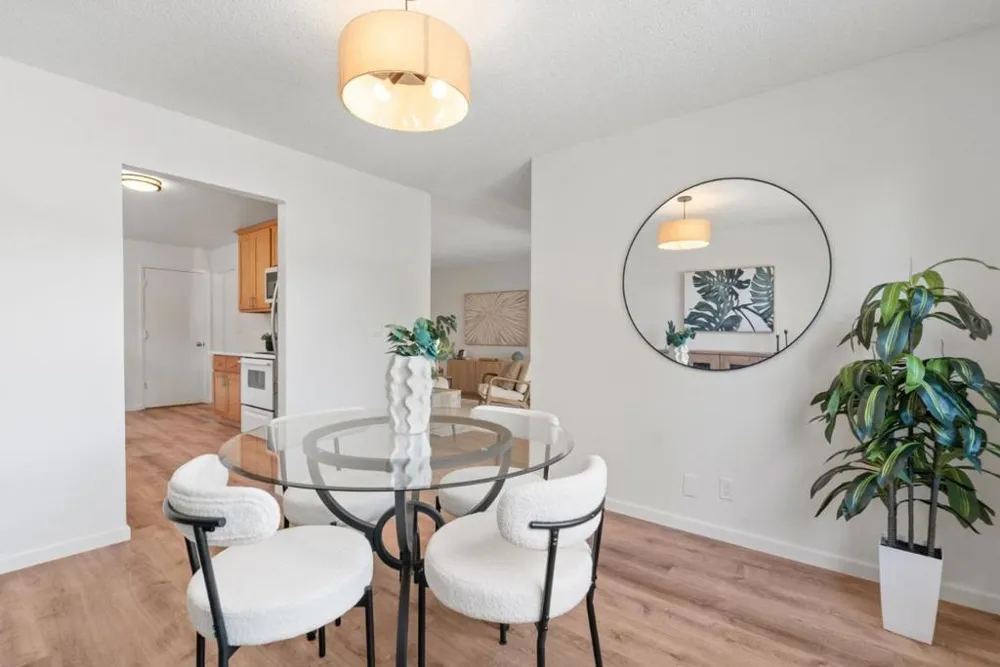 829 Almond Drive Watsonville, CA 95076