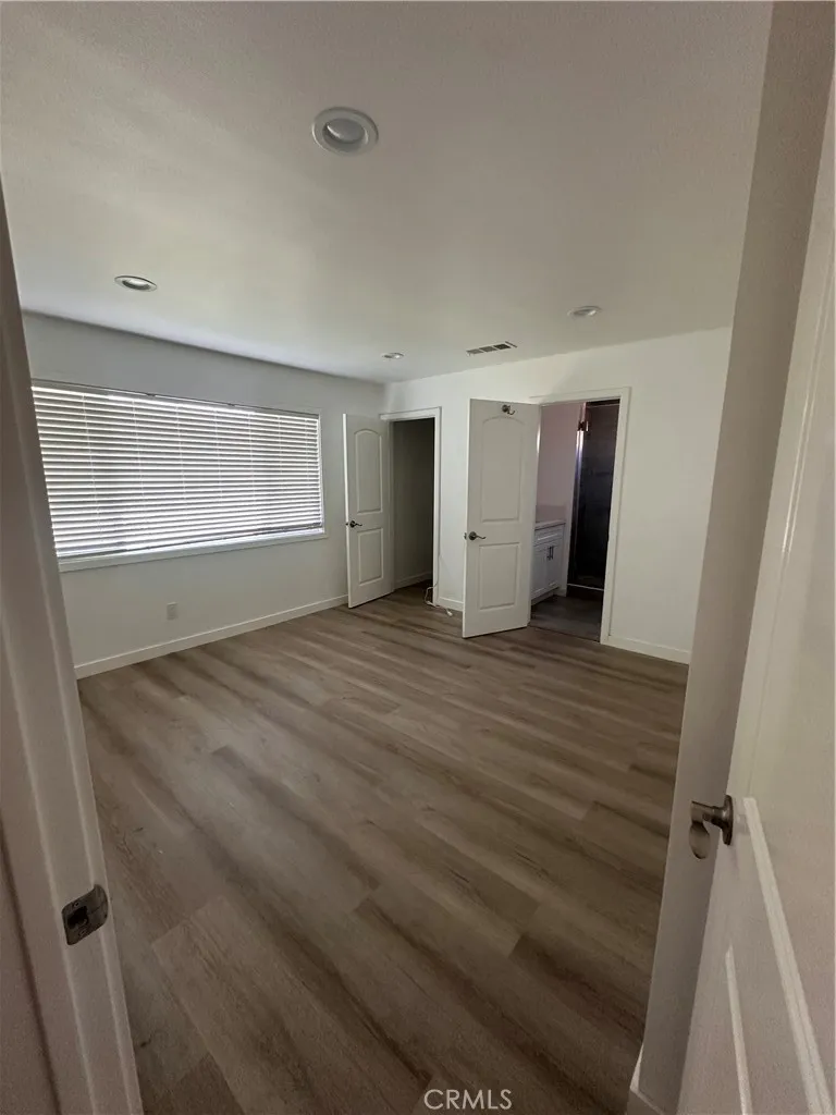 7312 Walnut Ave Paramount, CA 90723