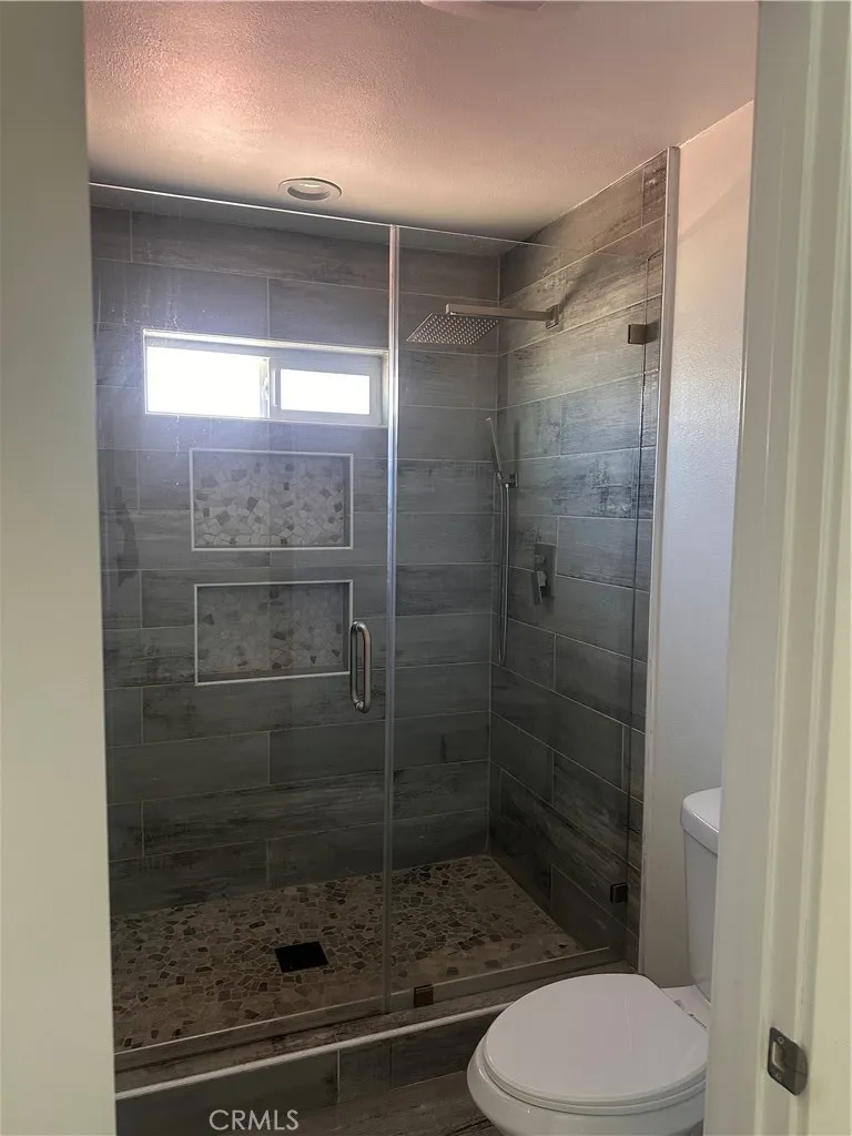 7312 Walnut Ave Paramount, CA 90723