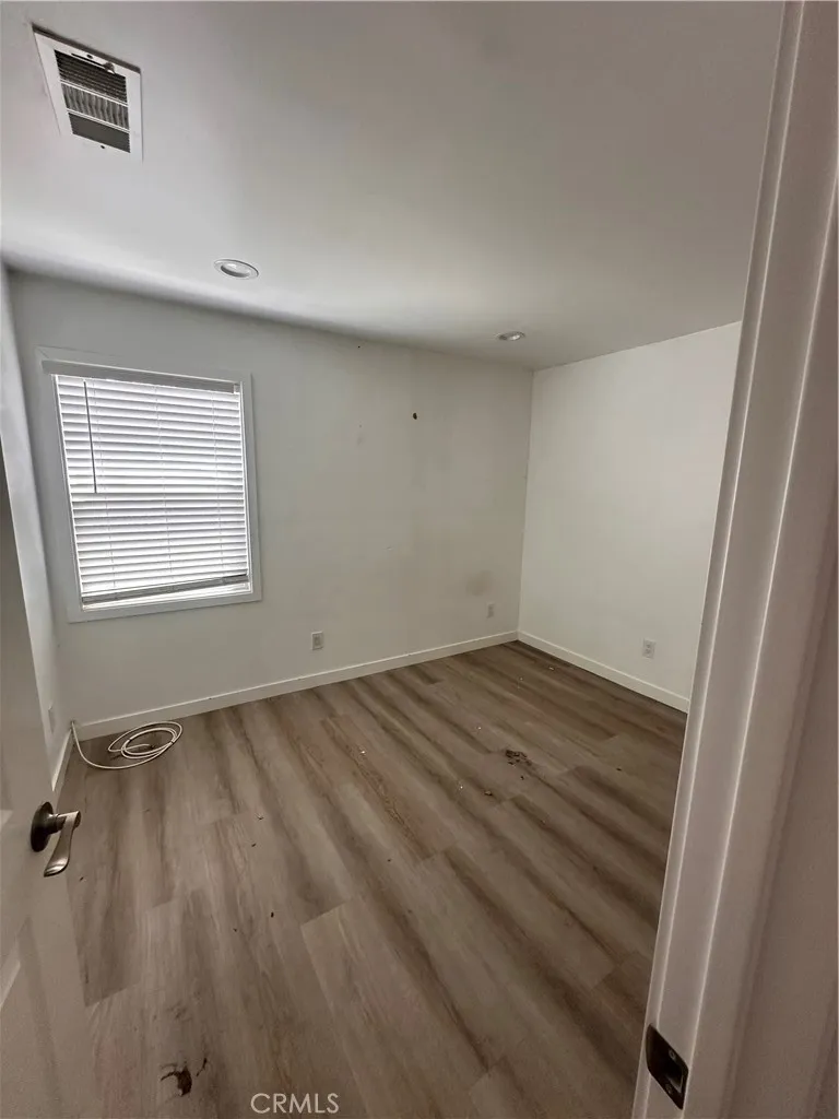 7312 Walnut Ave Paramount, CA 90723