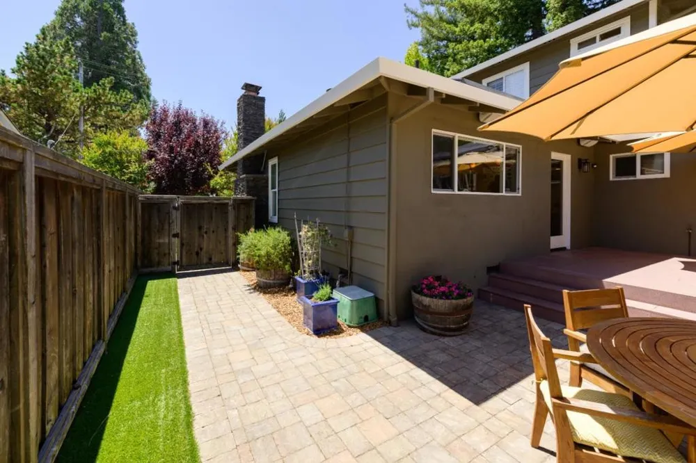 240 Bobs Lane Scotts Valley, CA 95066