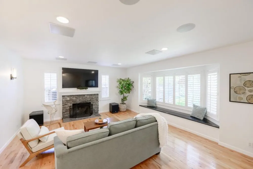 240 Bobs Lane Scotts Valley, CA 95066