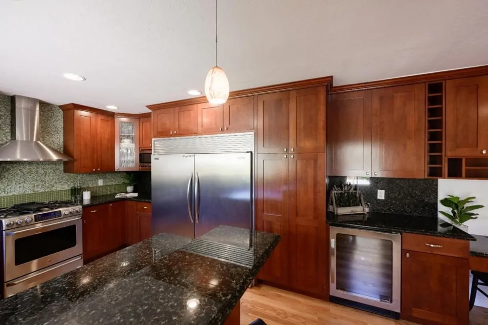 240 Bobs Lane Scotts Valley, CA 95066