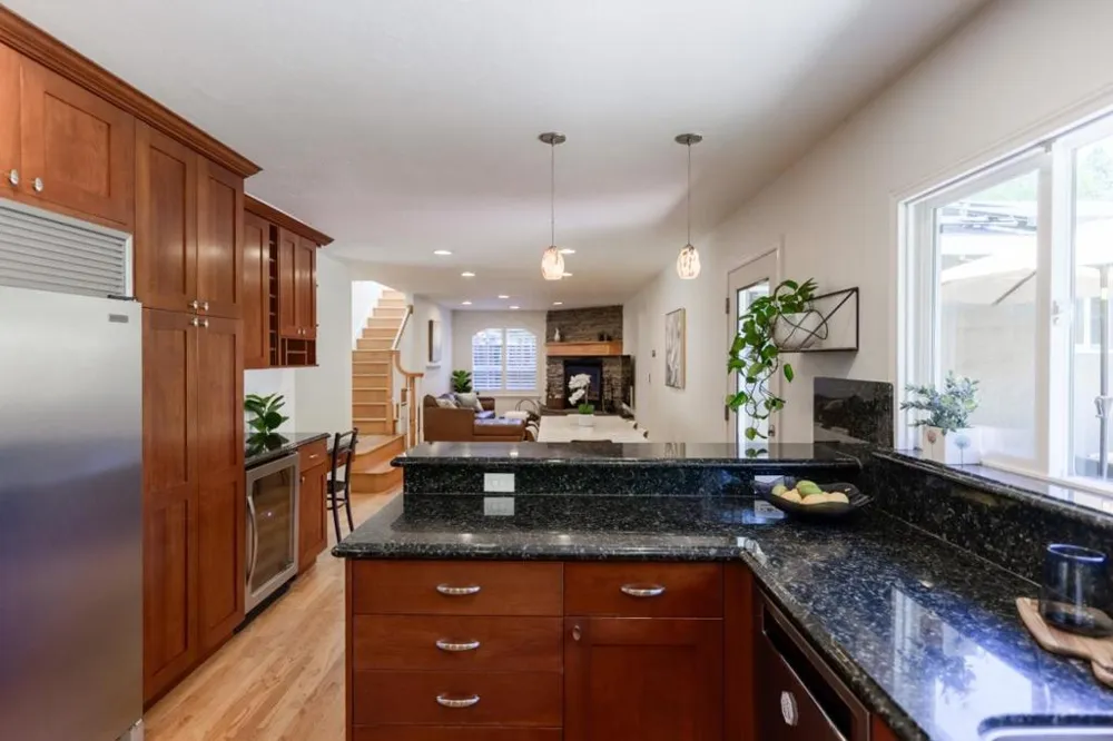 240 Bobs Lane Scotts Valley, CA 95066