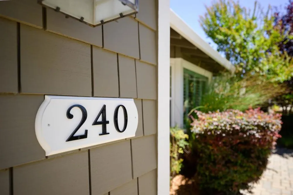 240 Bobs Lane Scotts Valley, CA 95066