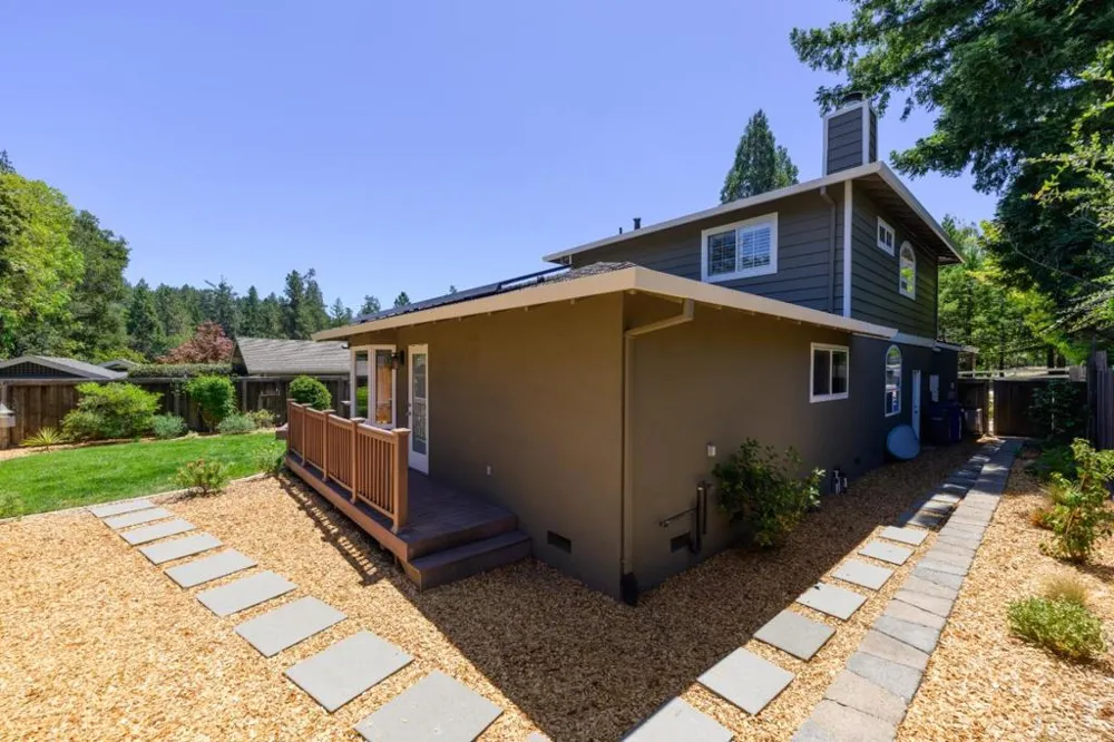 240 Bobs Lane Scotts Valley, CA 95066