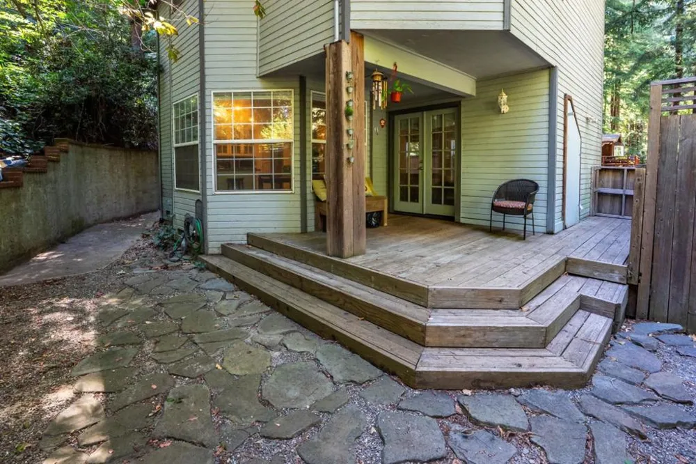 110 Azalea Way Ben Lomond, CA 95005