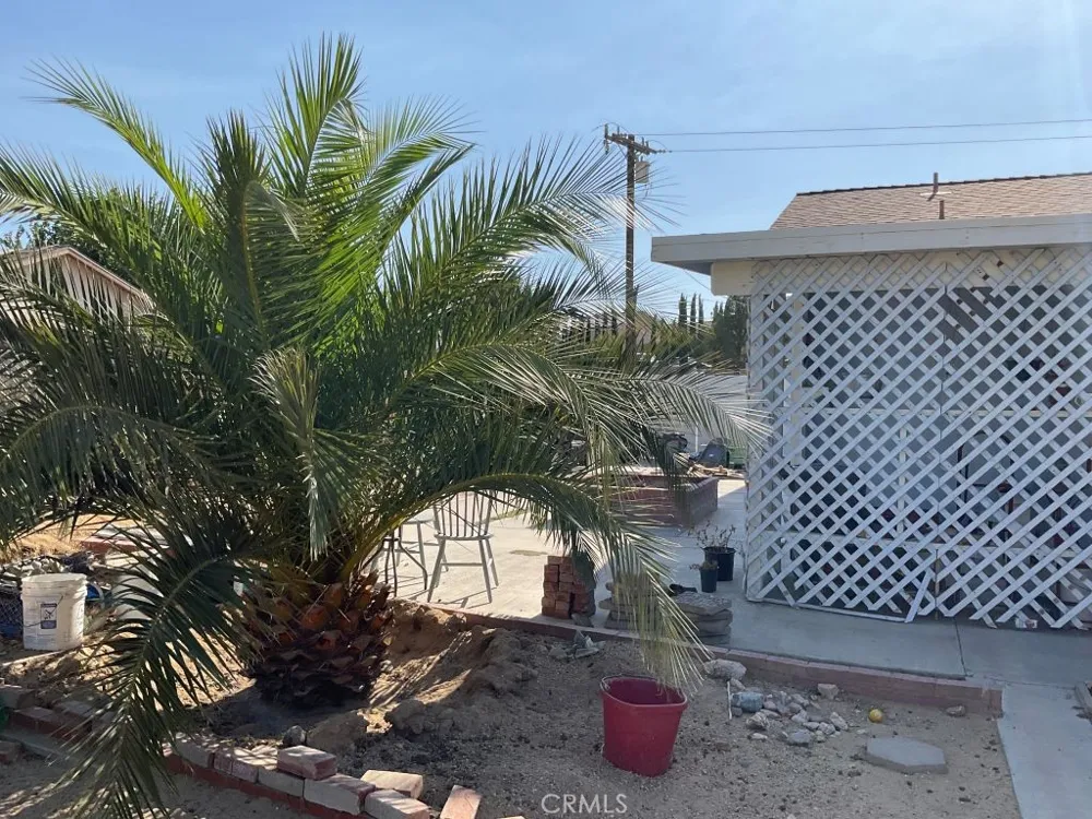 15947 Topango Road Victorville, CA 92394