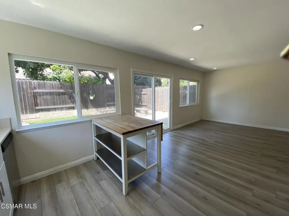 161 Green Glade Court Camarillo, CA 93010
