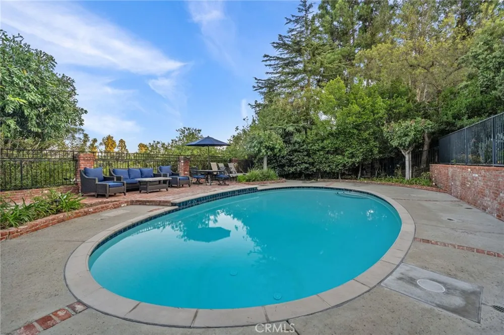 1738 Rocky Fullerton, CA 92831