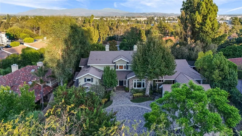 1738 Rocky Fullerton, CA 92831