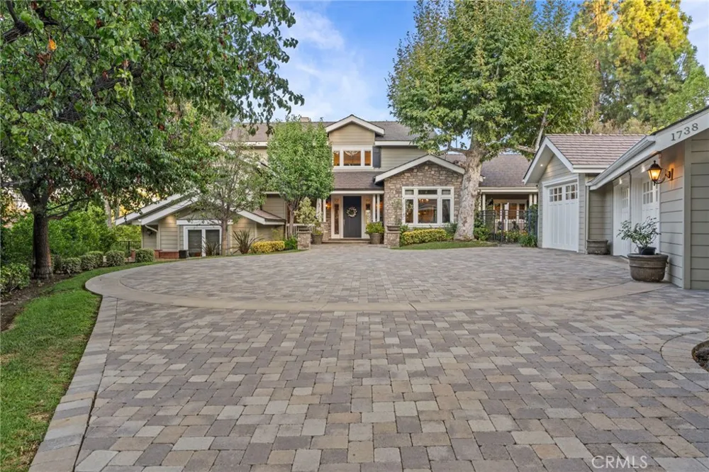 1738 Rocky Fullerton, CA 92831