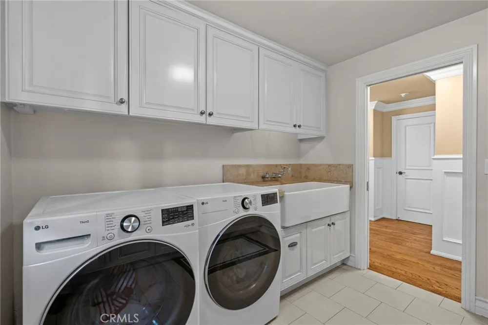 1738 Rocky Fullerton, CA 92831