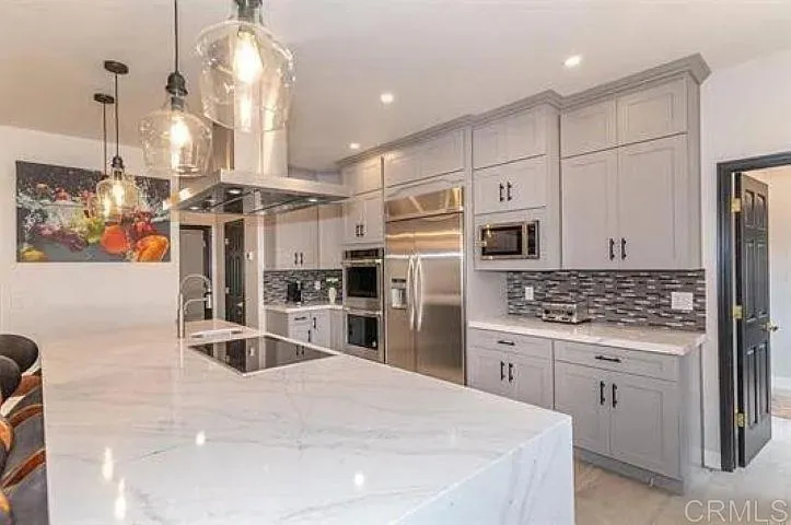29979 Robbie Lane Vista, CA 92084