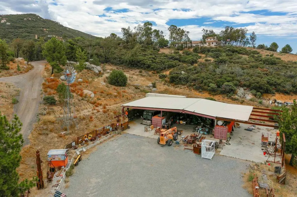 23660 Old Ranch Rd Alpine, CA 91901