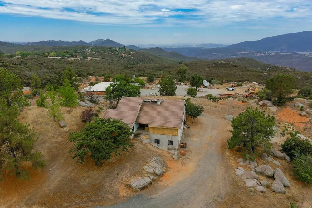 23660 Old Ranch Rd Alpine, CA 91901
