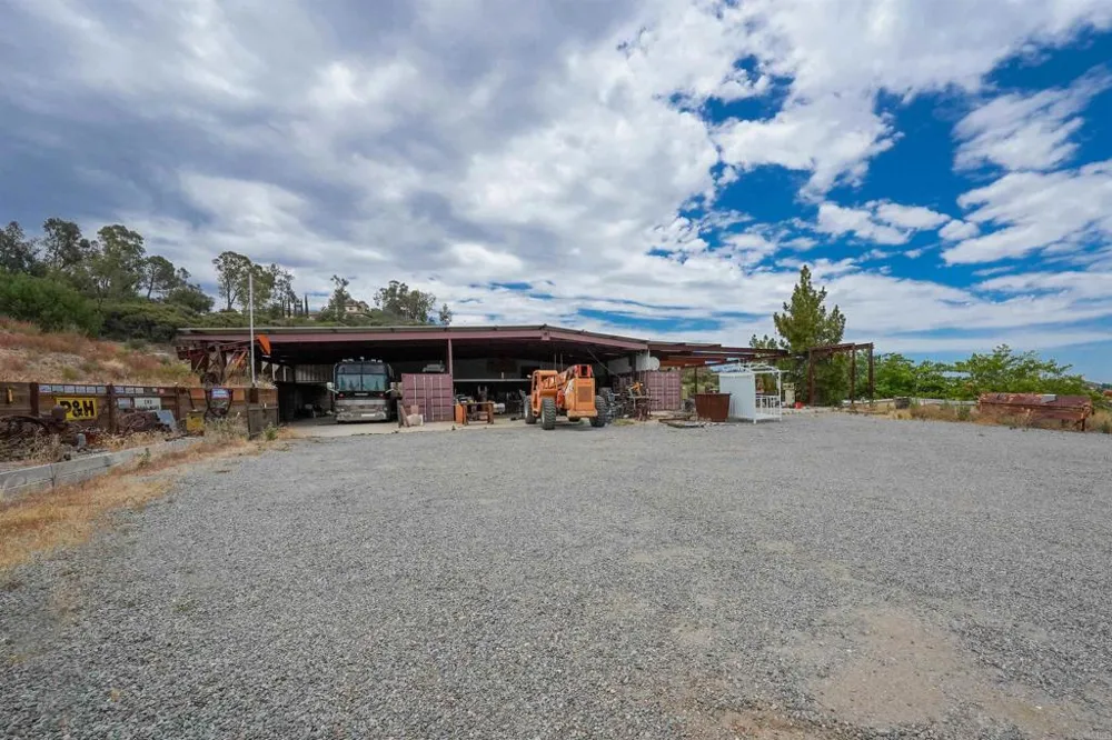 23660 Old Ranch Rd Alpine, CA 91901