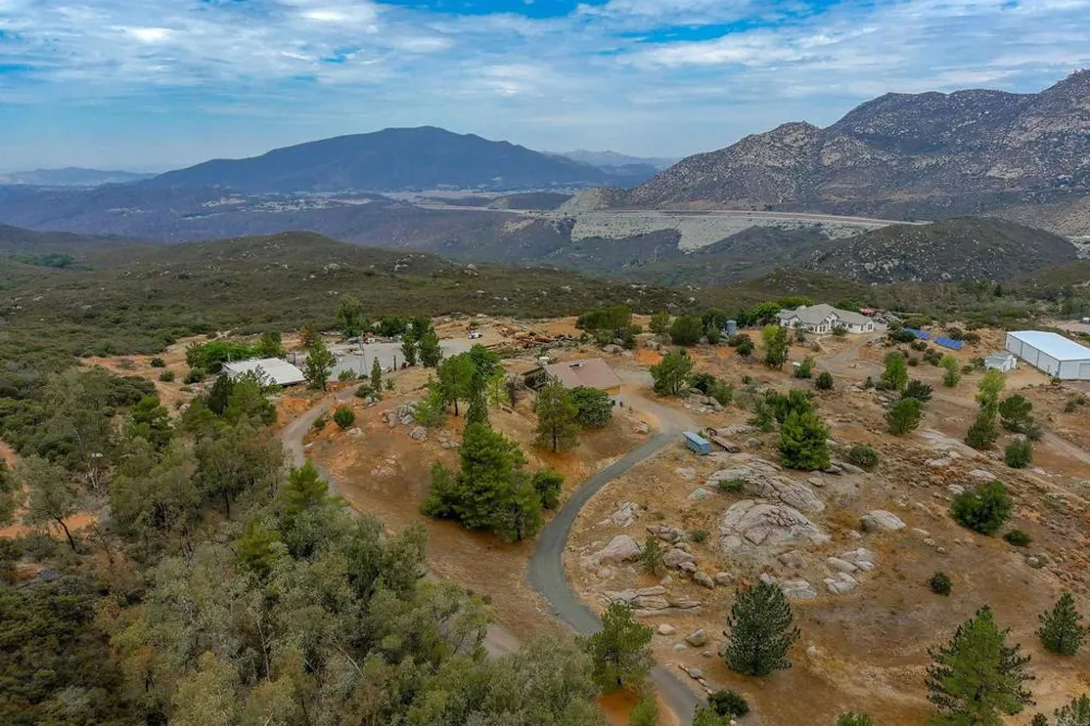 23660 Old Ranch Rd Alpine, CA 91901