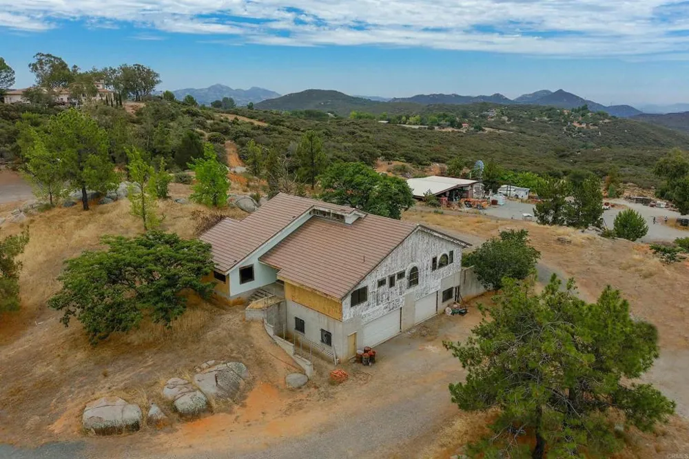 23660 Old Ranch Rd Alpine, CA 91901