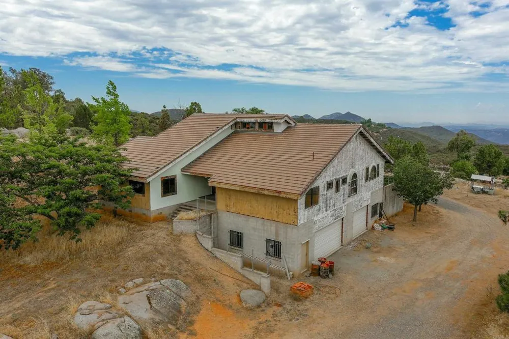 23660 Old Ranch Rd Alpine, CA 91901