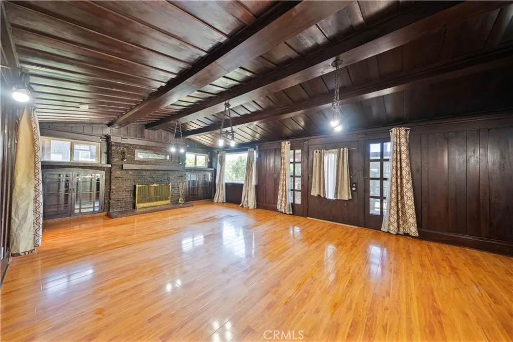 325 W Ramona Alhambra, CA 91803