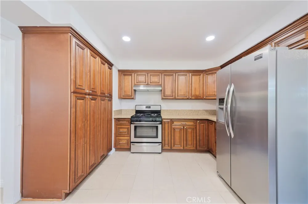 325 W Ramona Alhambra, CA 91803