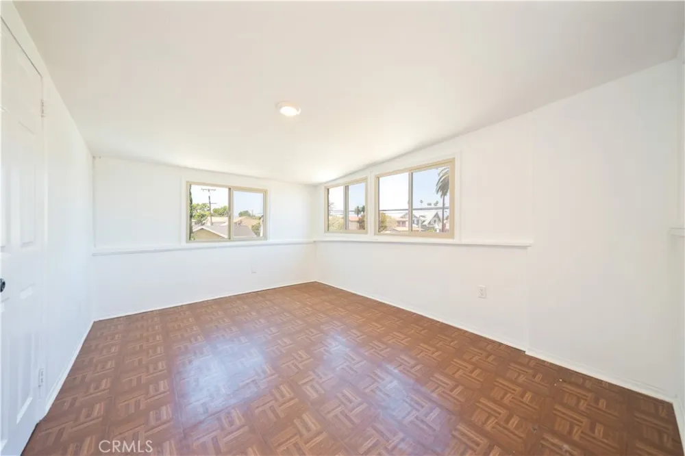 325 W Ramona Alhambra, CA 91803