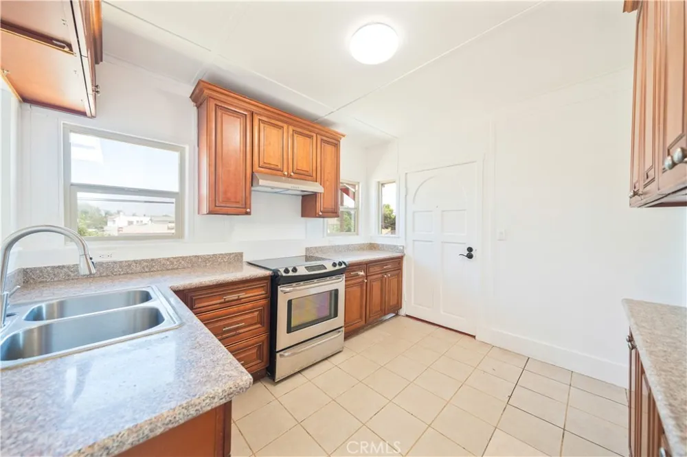 325 W Ramona Alhambra, CA 91803