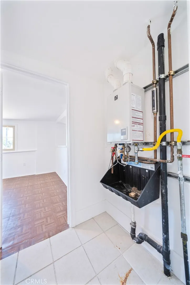 325 W Ramona Alhambra, CA 91803