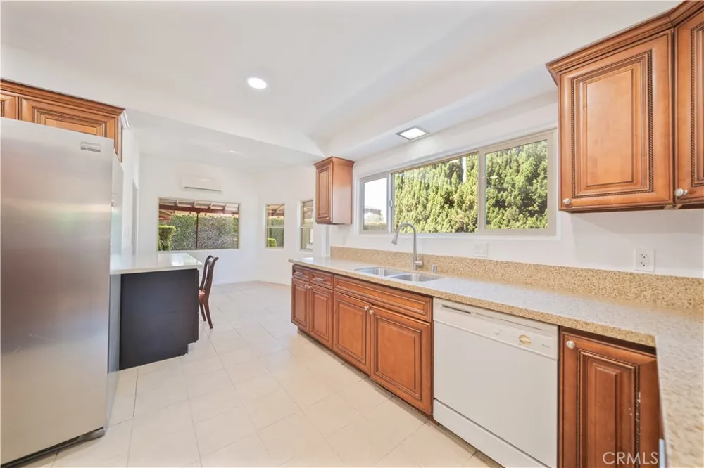 325 W Ramona Alhambra, CA 91803