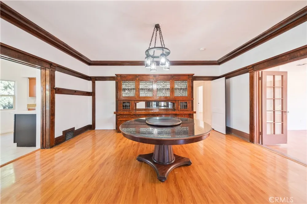 325 W Ramona Alhambra, CA 91803
