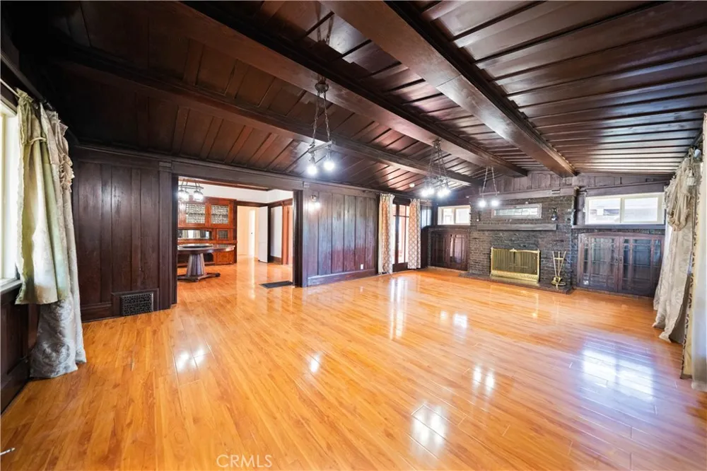 325 W Ramona Alhambra, CA 91803