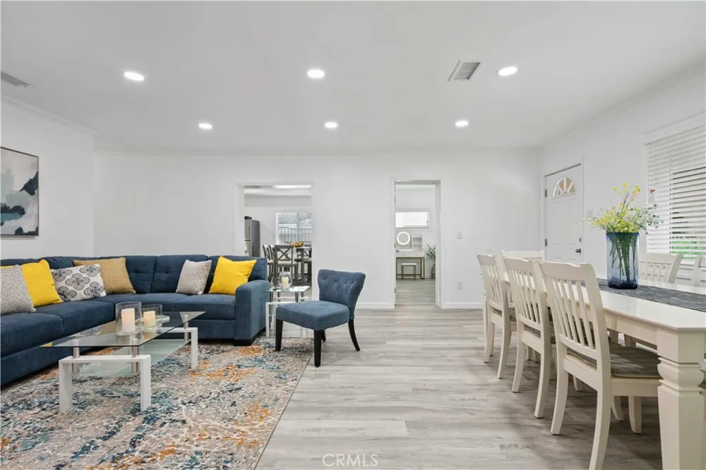 15059 Oro Grande Street Sylmar, CA 91342
